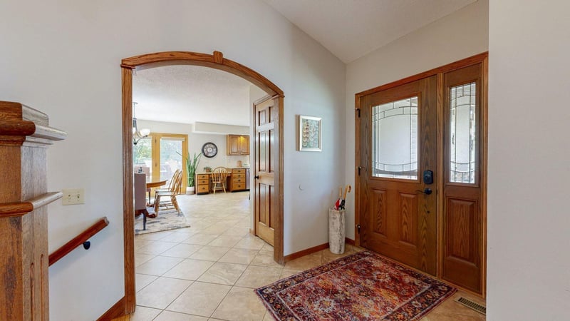 645 Farr Ct, Eau Claire, WI 54701