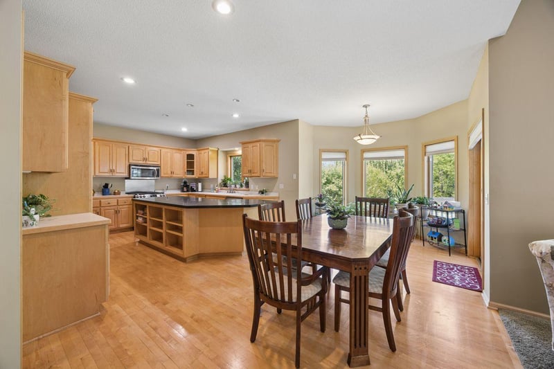 6243 Hollow Ln, Lino Lakes, MN 55014