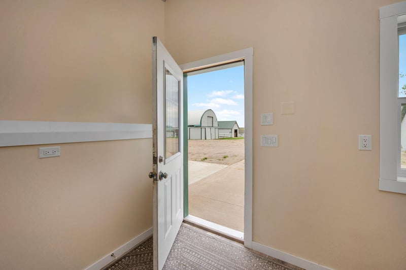 5134 340th Ave, Blue Earth, MN 56013