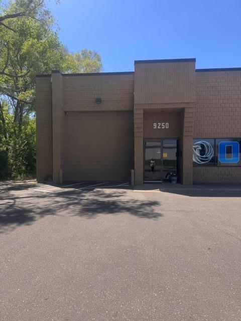 9250 Holly St NW, Coon Rapids, MN 55433