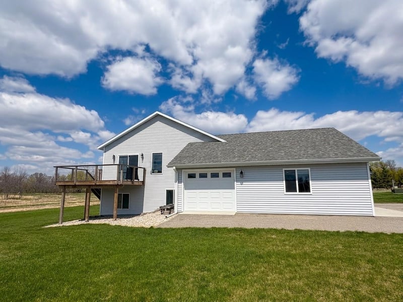 7822 Hummingbird Ln SW, Alexandria, MN 56308