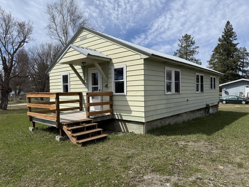412 4th St NW, Big Falls, MN 56627