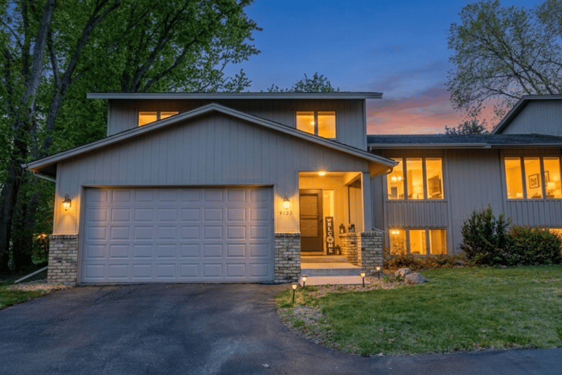 9135 36th Ave N, New Hope, MN 55427