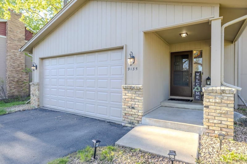 9135 36th Ave N, New Hope, MN 55427