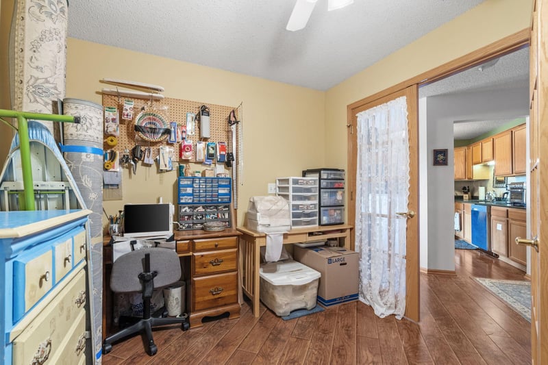 2231 Penn Pl #114, North Saint Paul, MN 55109