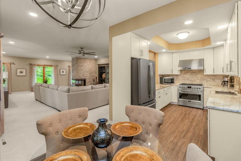 1900 Victoria Rd S #C, Mendota Heights, MN 55118