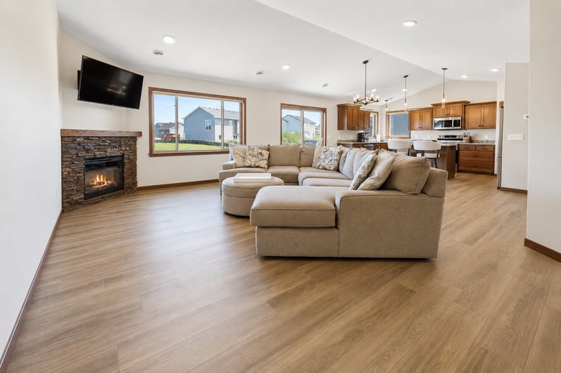 214 Woolgrass Way, Avon, MN 56310