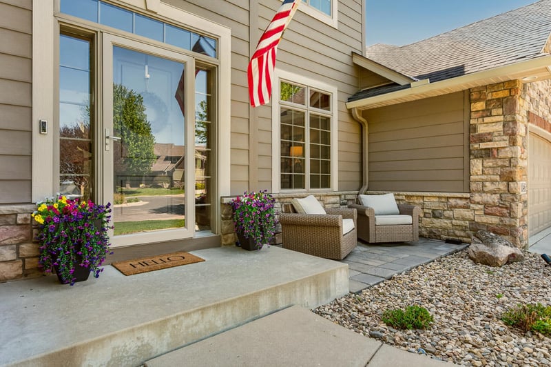 1046 Maplebeck Pl NE, Byron, MN 55920
