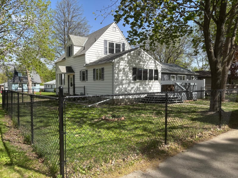 121 N 10th St, Montevideo, MN 56265
