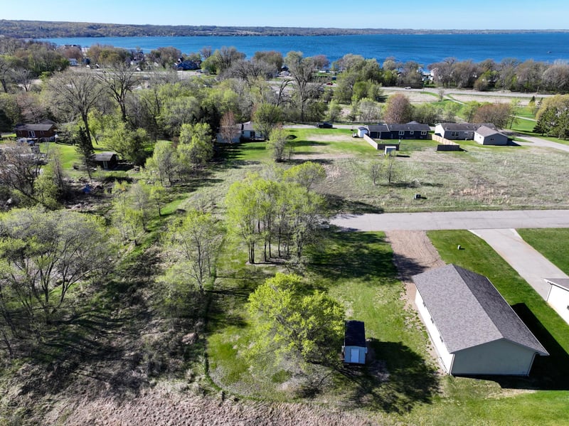 725 6th Ave NW, Glenwood, MN 56334