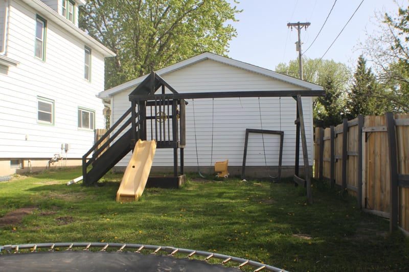 221 E Church St, Spring Valley, MN 55975