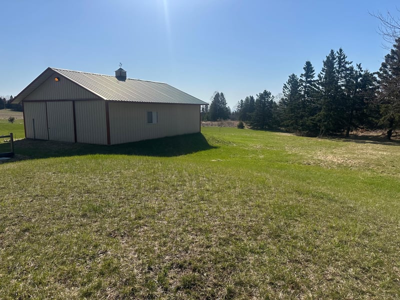942 Old North Shore Rd, Two Harbors, MN 55616