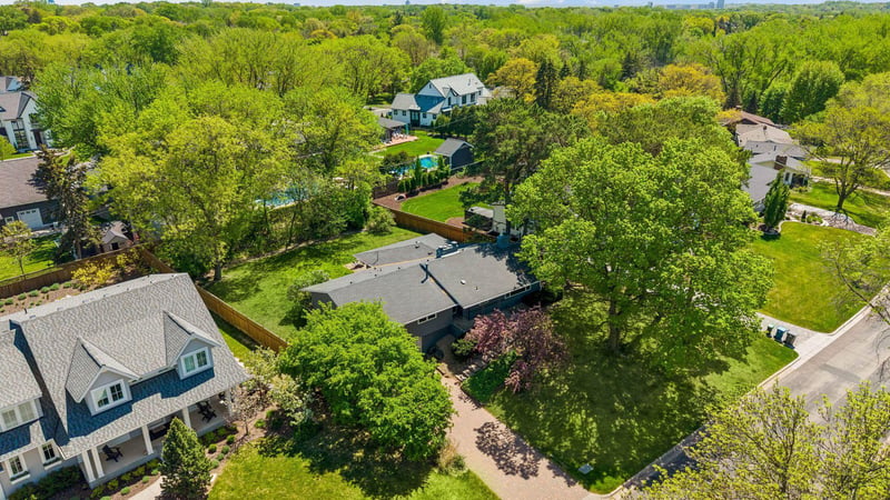 5521 Mirror Lakes Dr, Edina, MN 55436