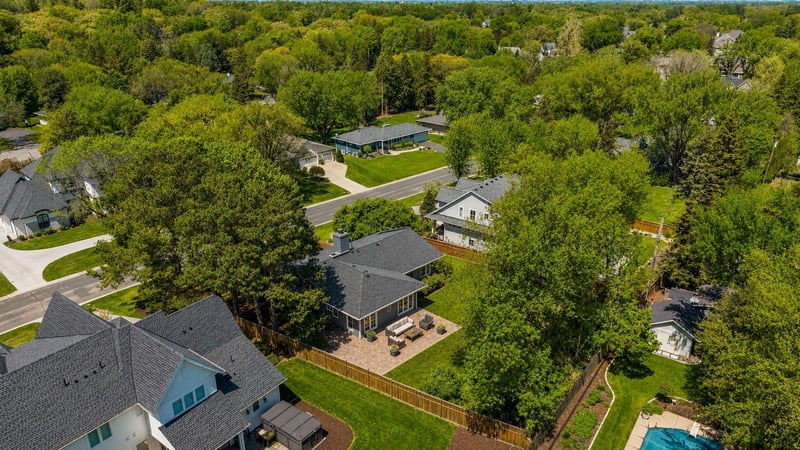5521 Mirror Lakes Dr, Edina, MN 55436