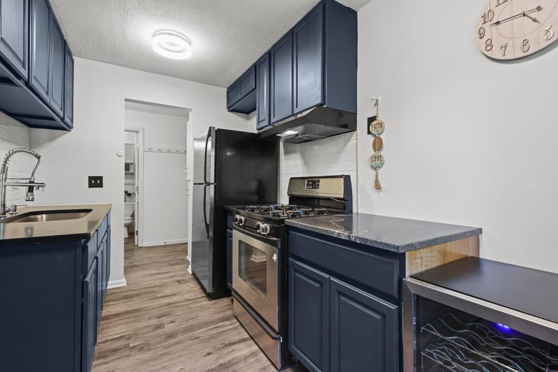 3237 15th Ave S #21, Minneapolis, MN 55407