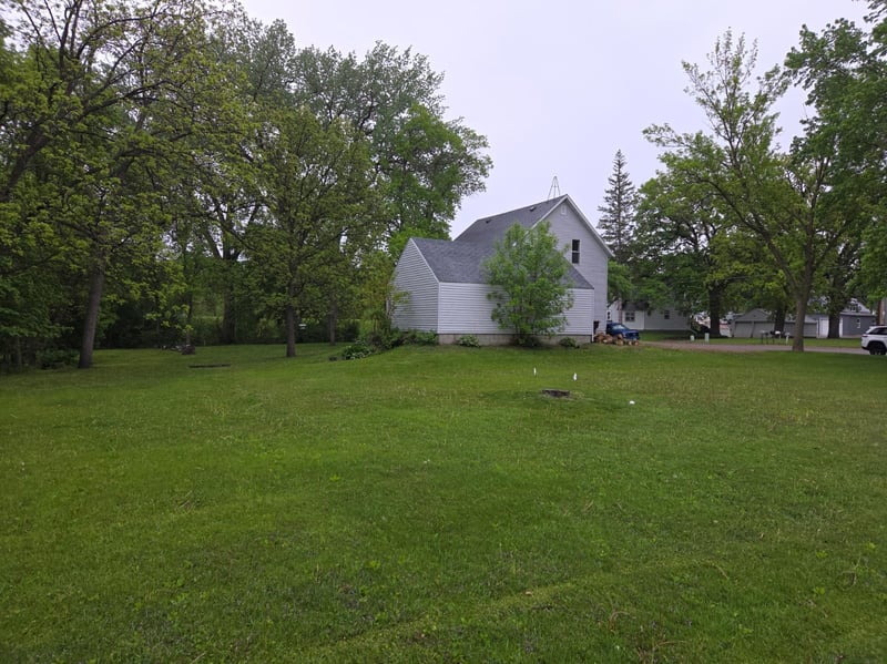 458 4th St N, Brownton, MN 55312