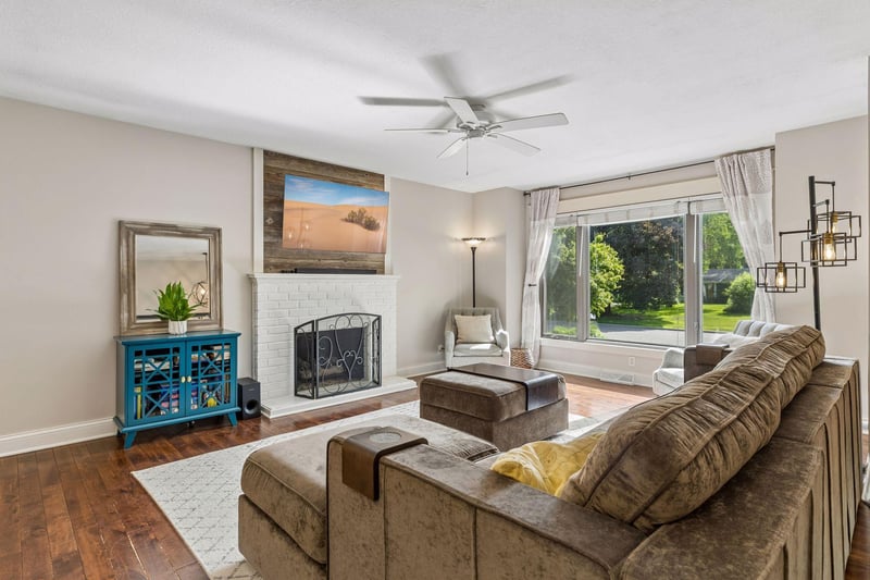 405 Merrimac Ln N, Plymouth, MN 55447