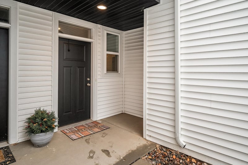 2117 Cleveland Ln S, Cambridge, MN 55008