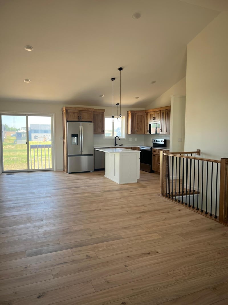 2110 Douglas Trail Dr SE, Pine Island, MN 55963