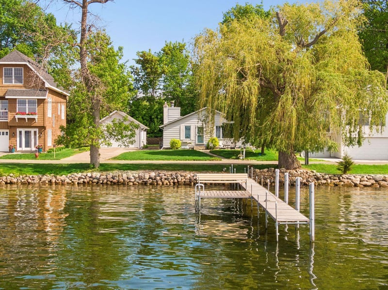 3335 Crystal Bay Rd, Wayzata, MN 55391