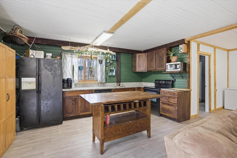 38204 Thornbury Way, Sturgeon Lake, MN 55783