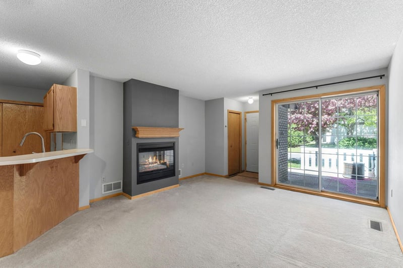 4026 Wilshire Cir #76, Shoreview, MN 55126