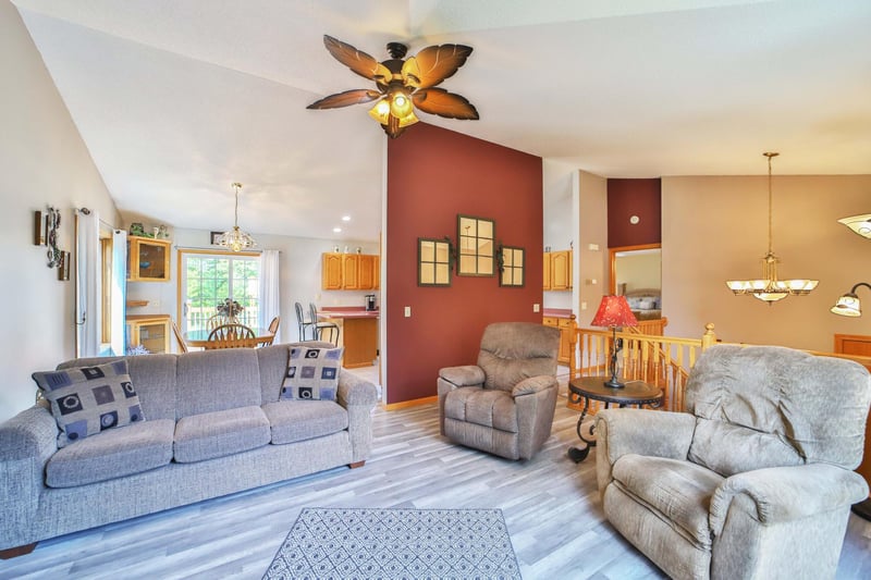 14481 Northwoods Dr, Baxter, MN 56425