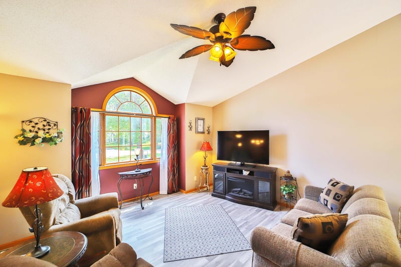 14481 Northwoods Dr, Baxter, MN 56425