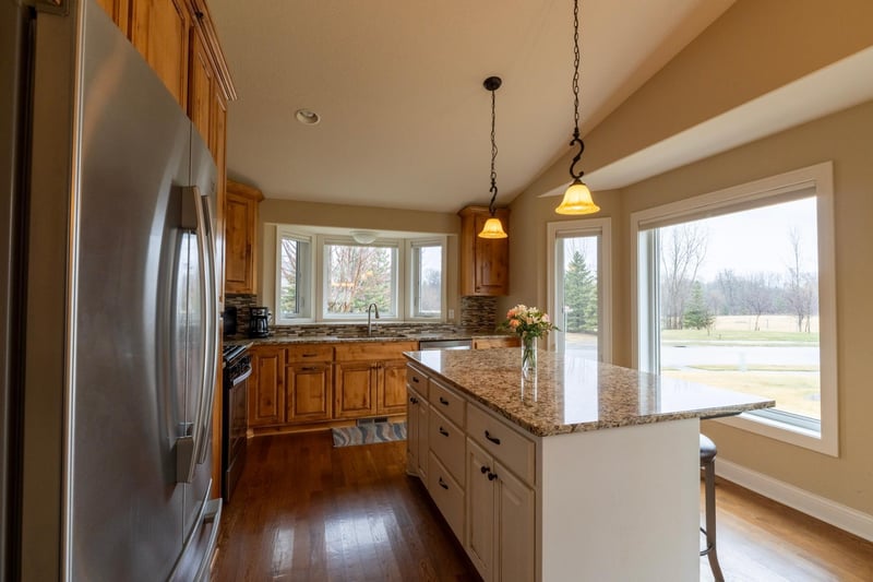 4632 Greenhaven Dr, White Bear Twp, MN 55127