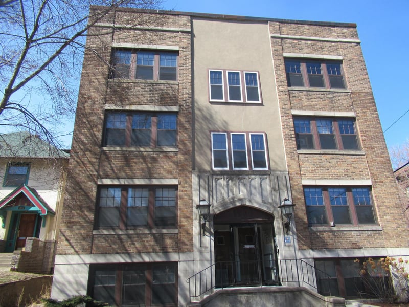 1900 Stevens Ave #31, Minneapolis, MN 55403