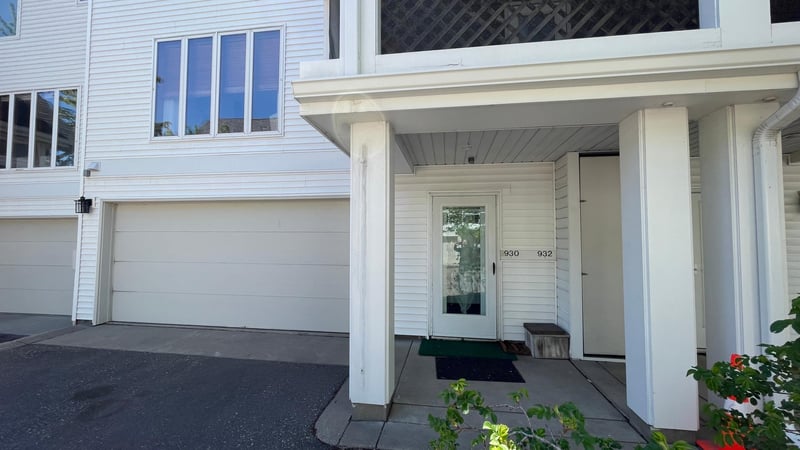 930 Dartmouth Pl SE, Minneapolis, MN 55414