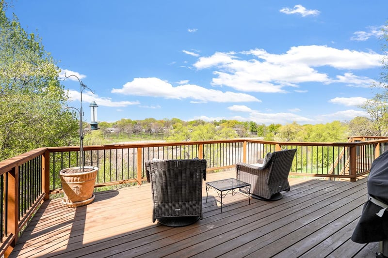 8128 Savanna Valley Way, Victoria, MN 55386