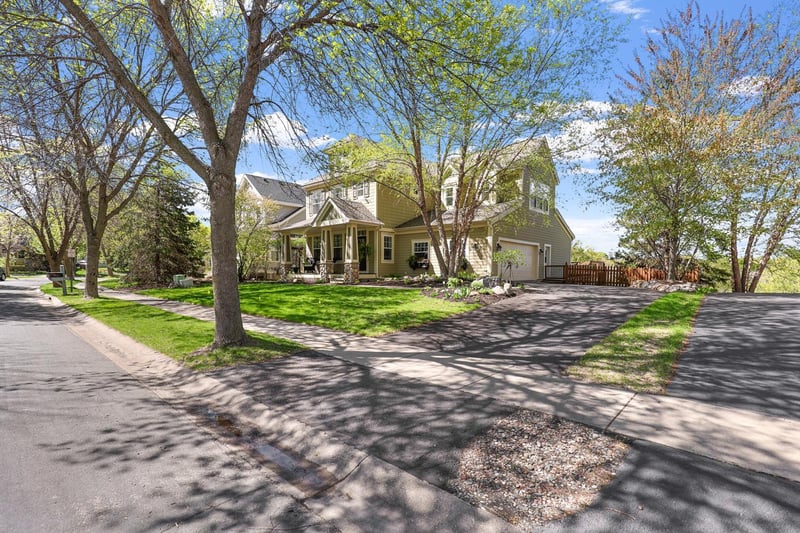 8128 Savanna Valley Way, Victoria, MN 55386