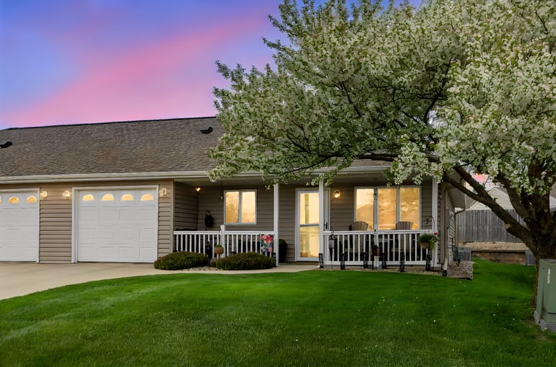 217 Clubhouse Dr NE, Stewartville, MN 55976