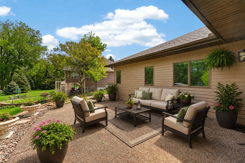 7052 Eagle Trl, Centerville, MN 55038