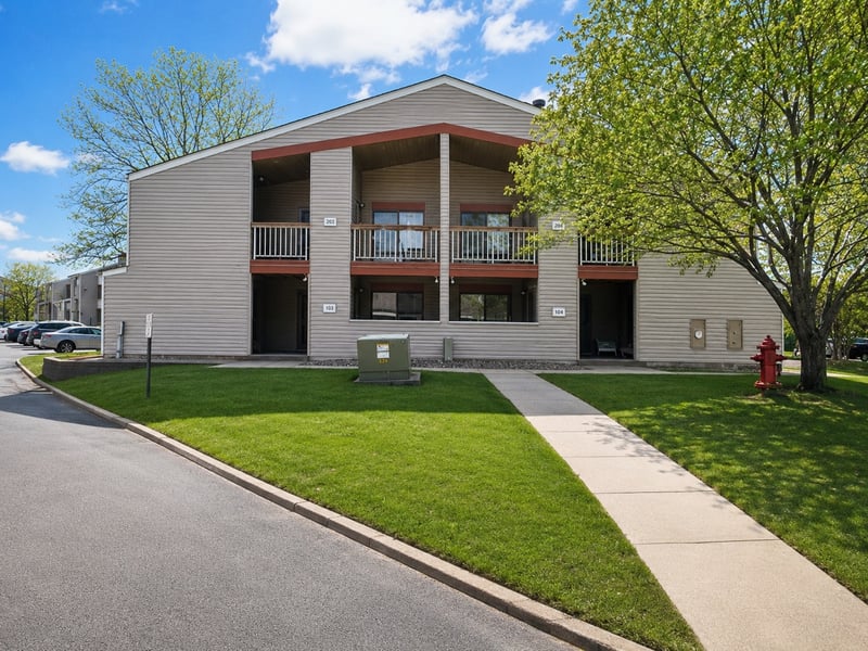 350 Shelard Pw #111, Saint Louis Park, MN 55426