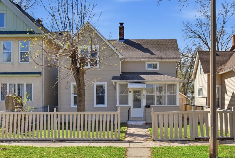 864 Sims Ave, Saint Paul, MN 55106