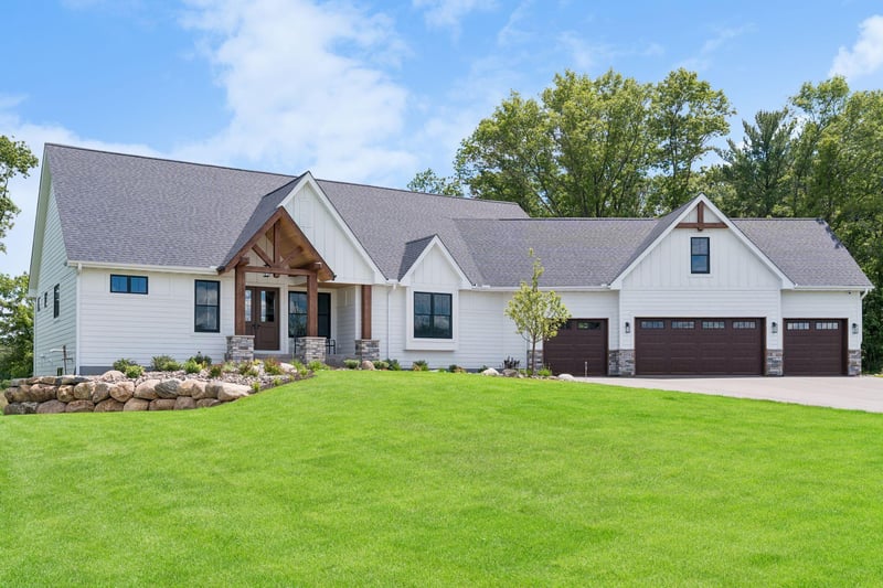 2374 Swedish Dr NE, Ham Lake, MN 55304