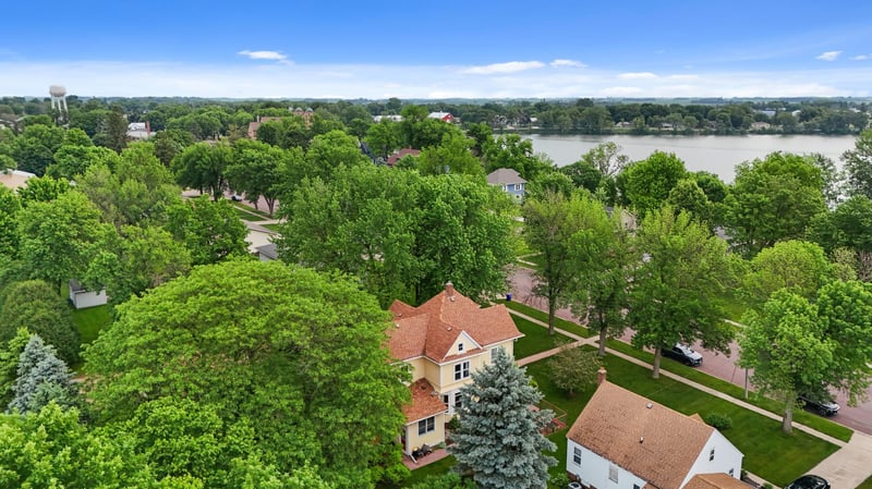 605 S Lafayette Ave, Fulda, MN 56131
