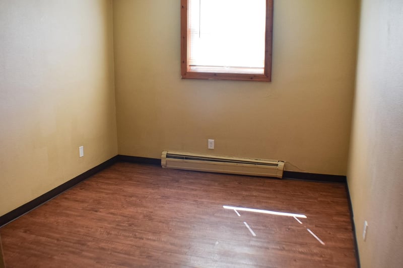 1011 19th St S, Moorhead, MN 56560