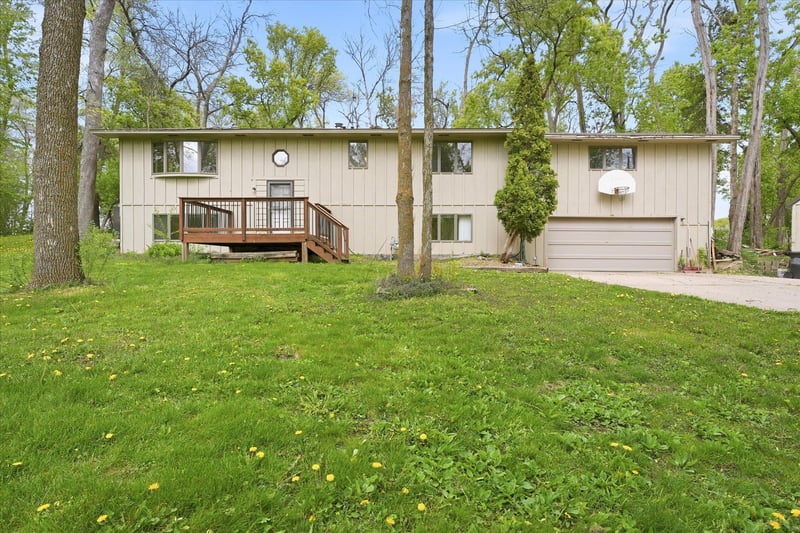 9215 Shannon Ln, Corcoran, MN 55340
