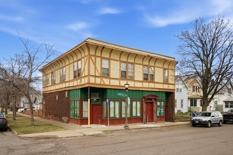 127 Winifred St W, Saint Paul, MN 55107