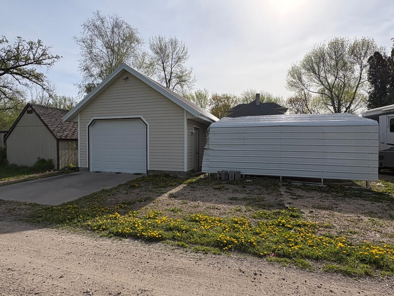 724 12th St S, Benson, MN 56215