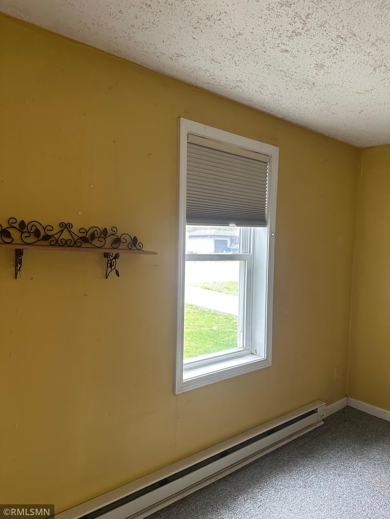 534 Cass St S, Sauk Centre, MN 56378