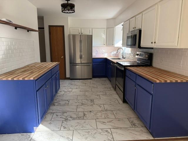 10097 SW 72nd Ave, Ellendale, MN 56026