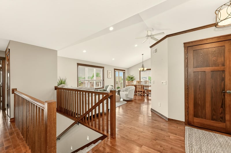 502 Northern Hills Trl, Saint Charles, MN 55972