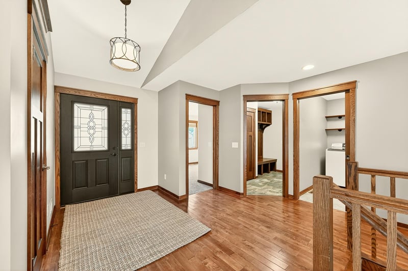 502 Northern Hills Trl, Saint Charles, MN 55972