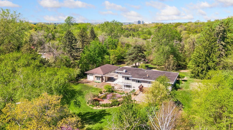 5900 Zehnder Rd, Sunfish Lake, MN 55077
