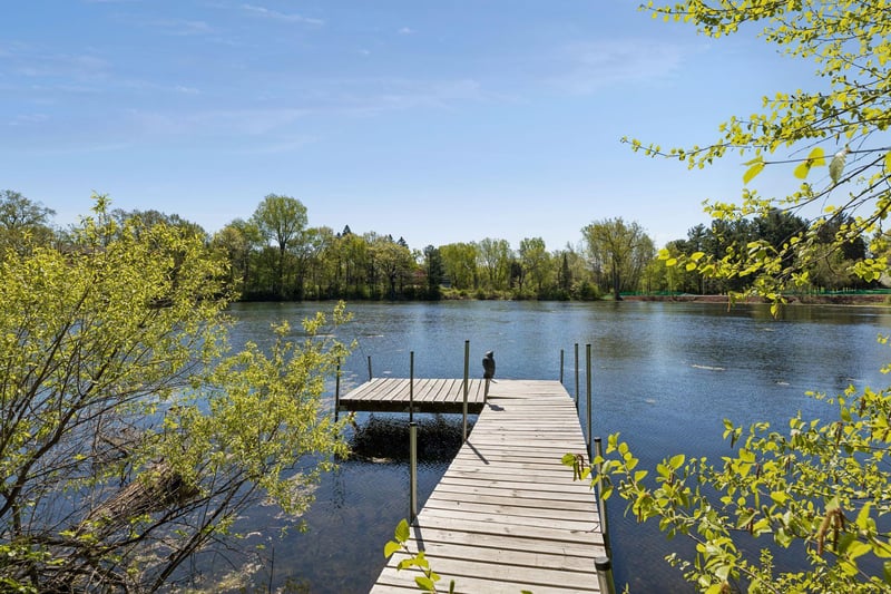 5900 Zehnder Rd, Sunfish Lake, MN 55077