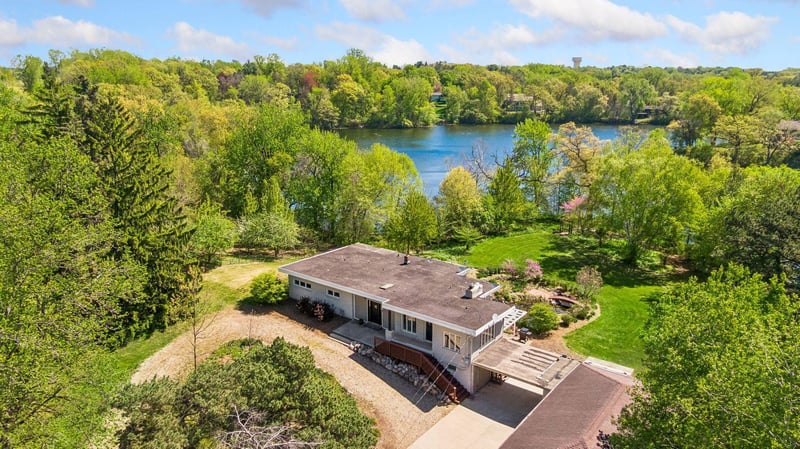 5900 Zehnder Rd, Sunfish Lake, MN 55077